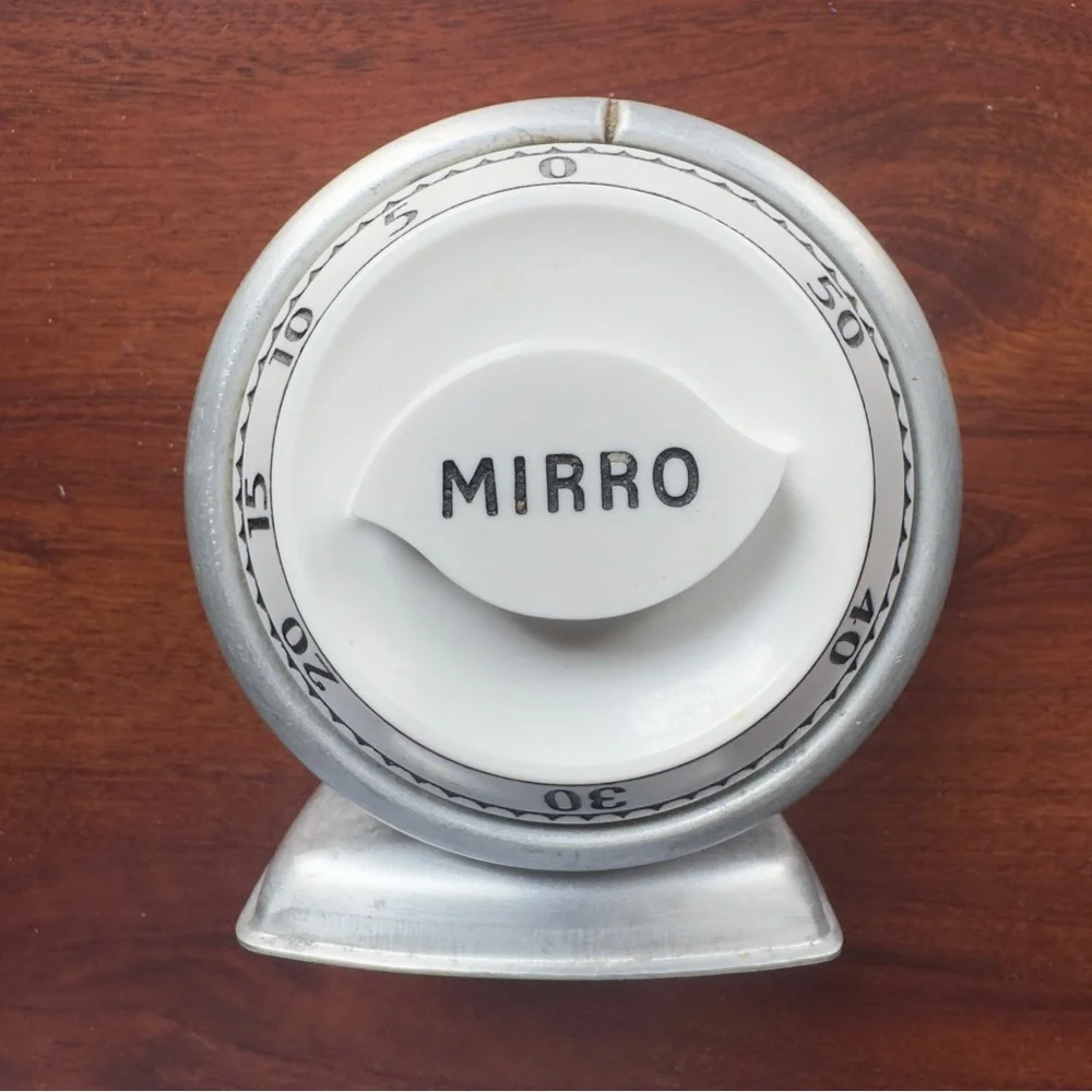 White Mechanical Kitchen Timer — Classic Countdown Timer